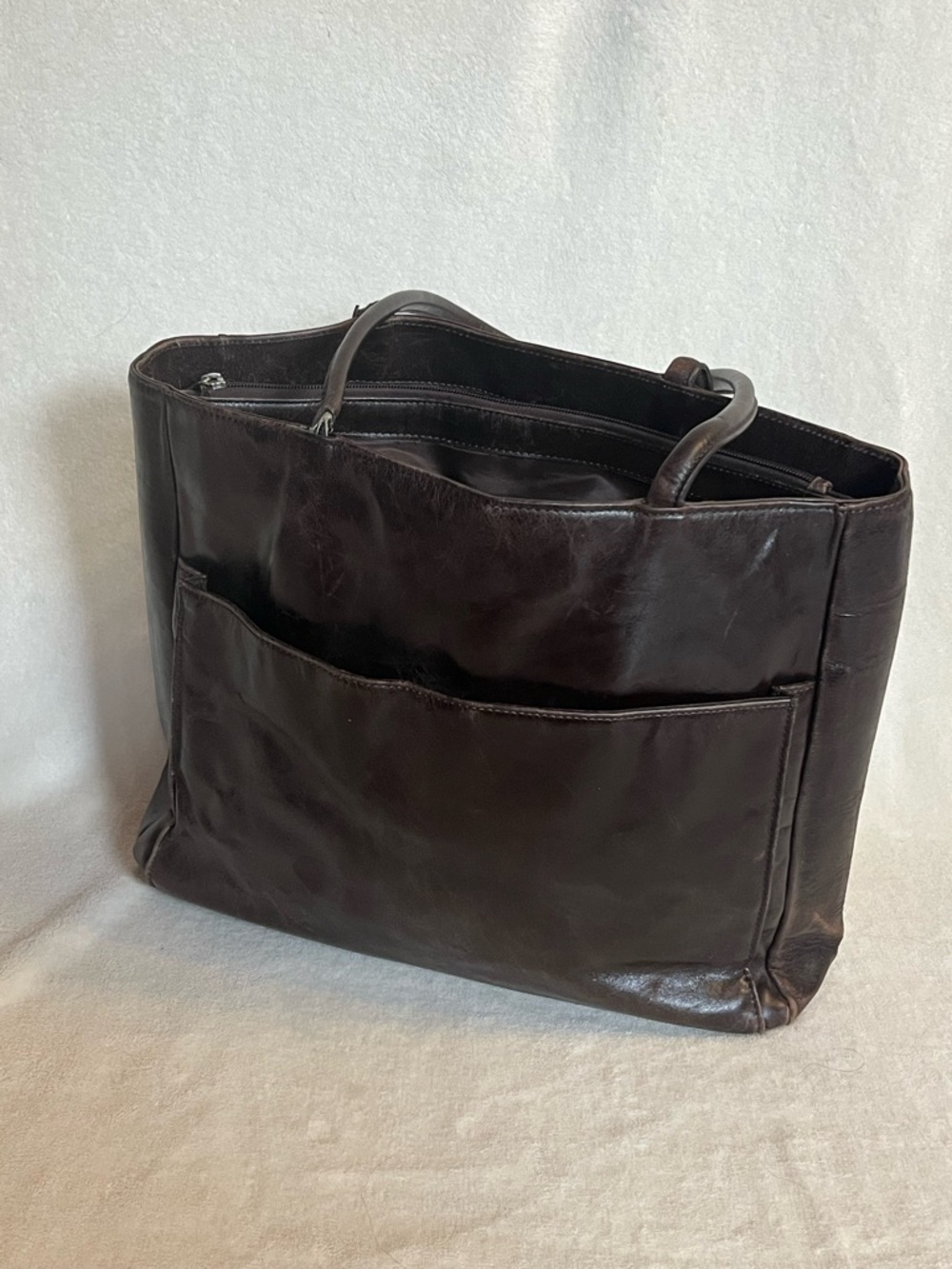 Danier Classic Women's Dark Brown Leather Tote Bag